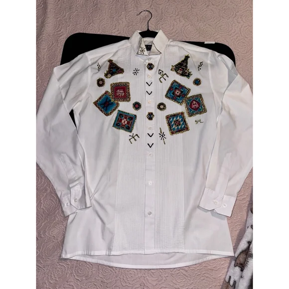 A white shirt. Mens size 14 1/2. Poly-cotton Korea decorated for what?  - Picture 5 of 15